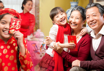 Nguồn gốc và ý nghĩa của phong tục lì xì ngày Tết